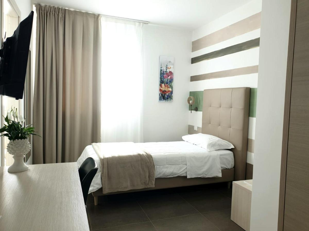 Hotel Grel Chiaramonte Gulfi Extérieur photo