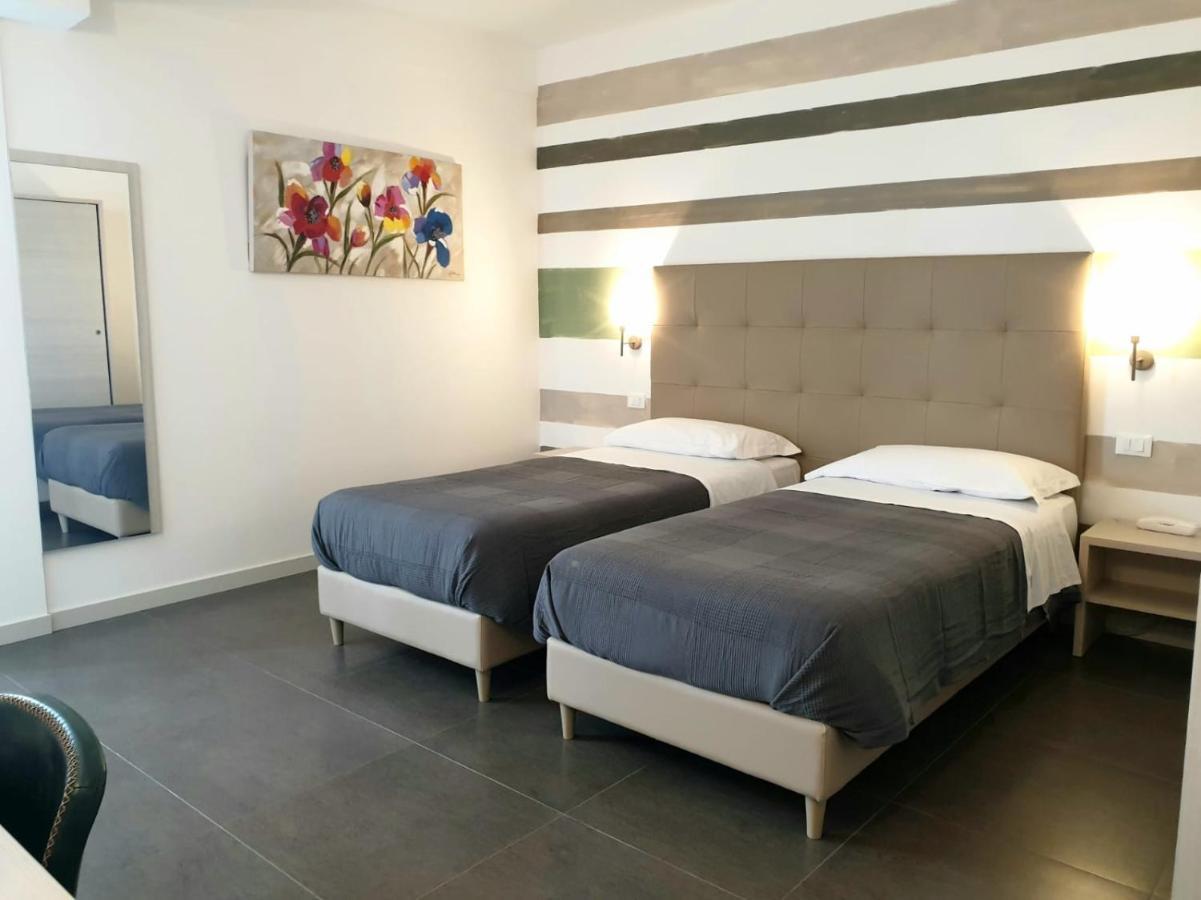 Hotel Grel Chiaramonte Gulfi Extérieur photo
