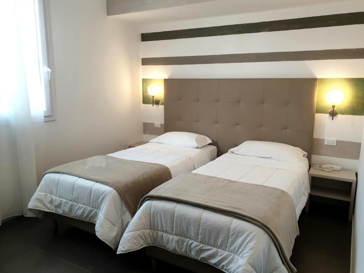 Hotel Grel Chiaramonte Gulfi Extérieur photo