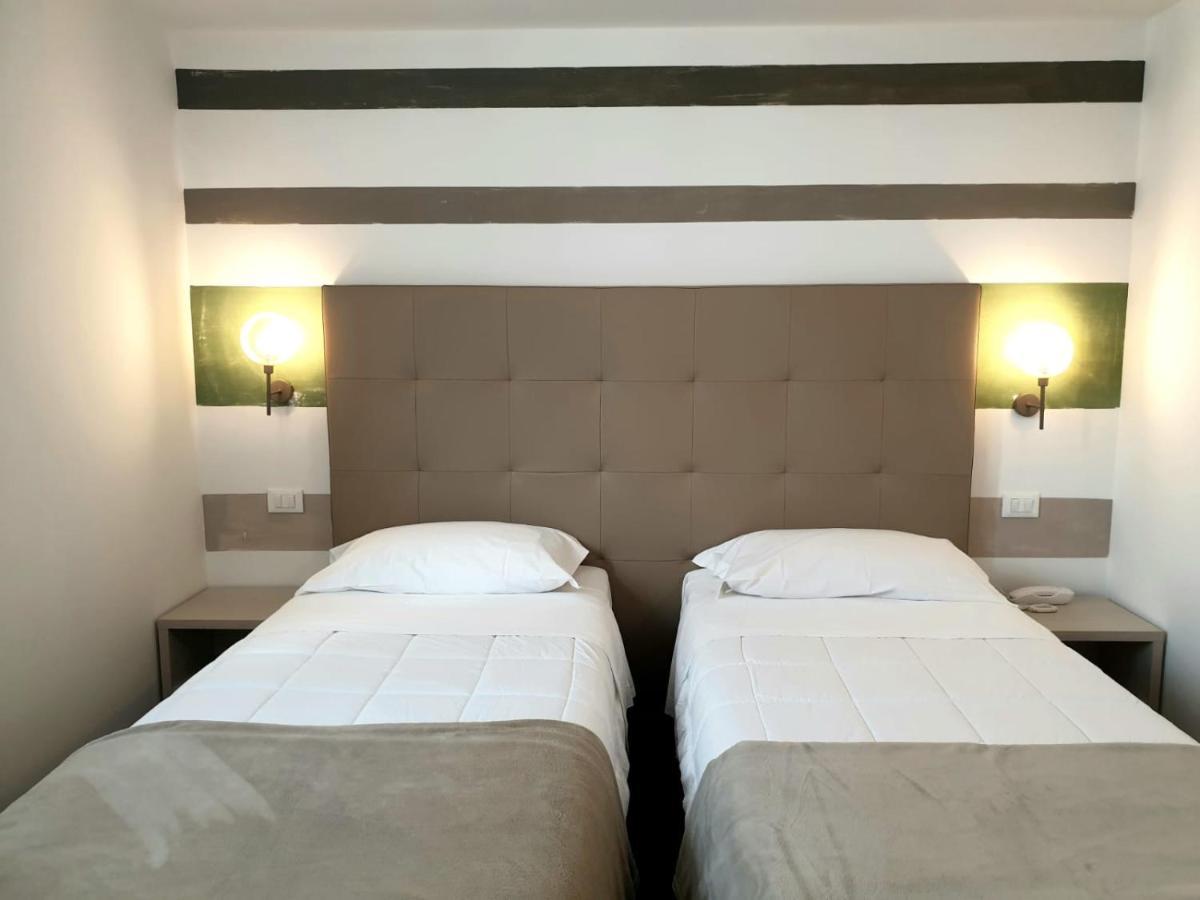 Hotel Grel Chiaramonte Gulfi Extérieur photo